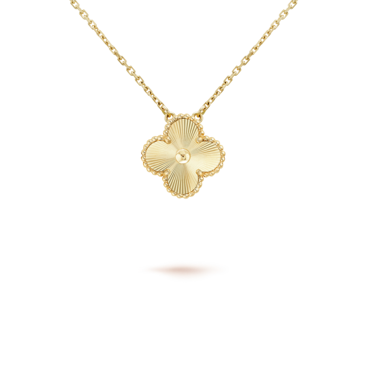 [Vellora Opalyn]CLOVER 15MM LASER NECKLACE