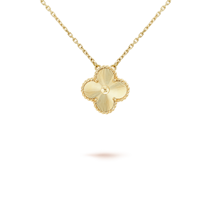 [Vellora Opalyn]CLOVER 15MM LASER NECKLACE