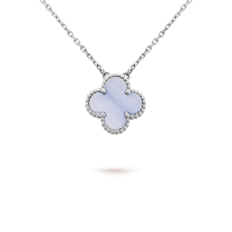 [Vellora Opalyn]CLOVER 15MM BLUE CHALCEDONY NECKLACE SILVER