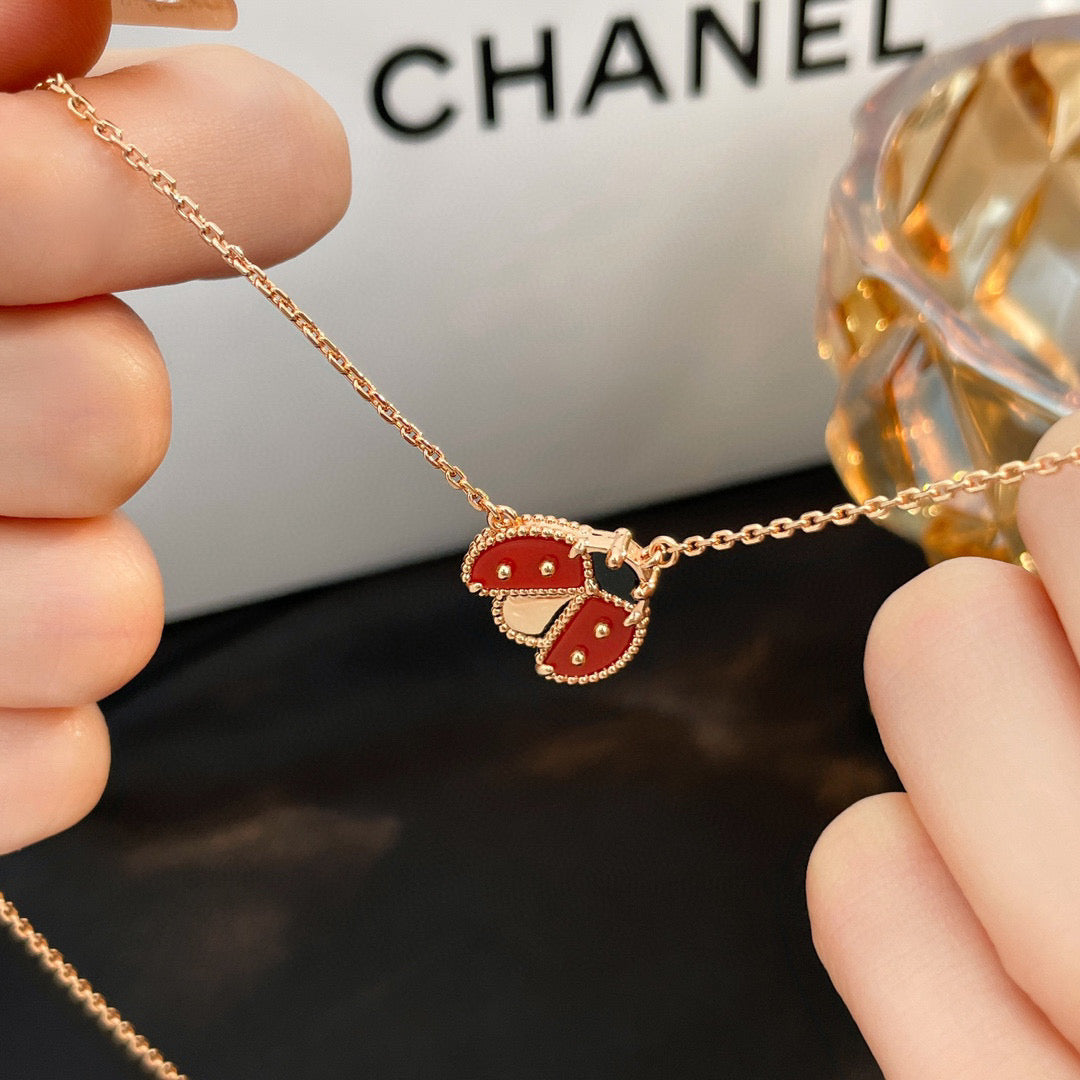 [Vellora Opalyn]LUCKY  CARNELIANS LADYBUG NECKLACE
