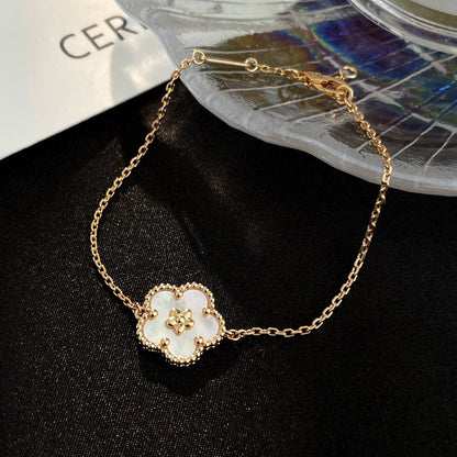 [Vellora Opalyn]LUCKY WHITE MOP PLUM BLOSSOM  BRACELET