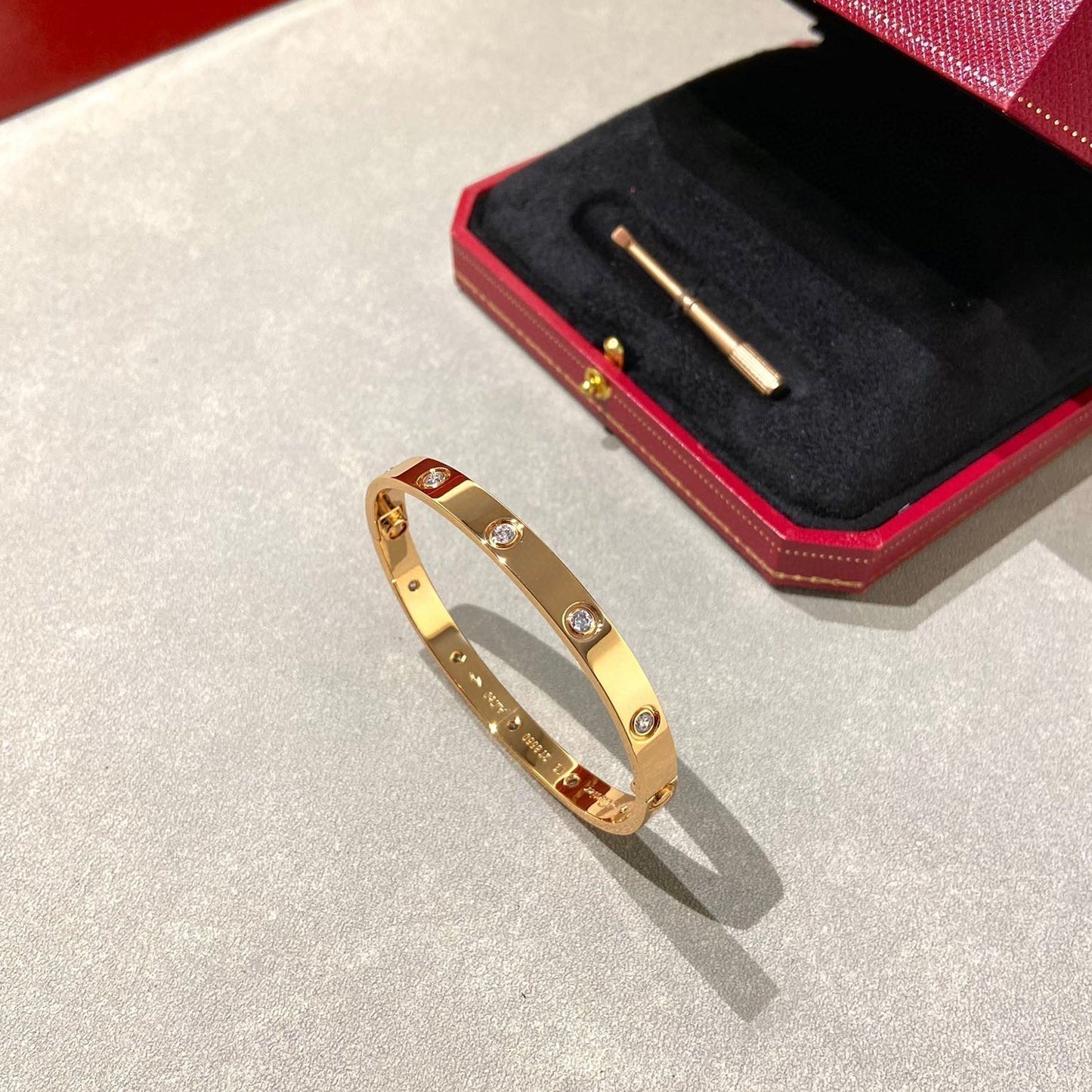 [Vellora Opalyn]LOVE BRACELET 6.1MM 10 DIAMONDS