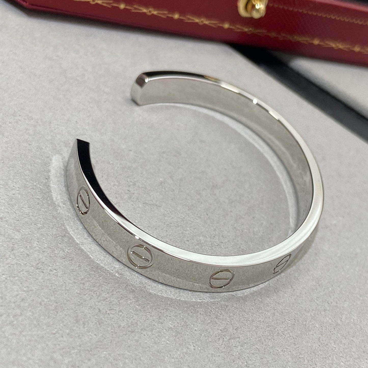 [Vellora Opalyn]LOVE BRACELET 6.1MM 1 DIAMOND OPEN CUFF
