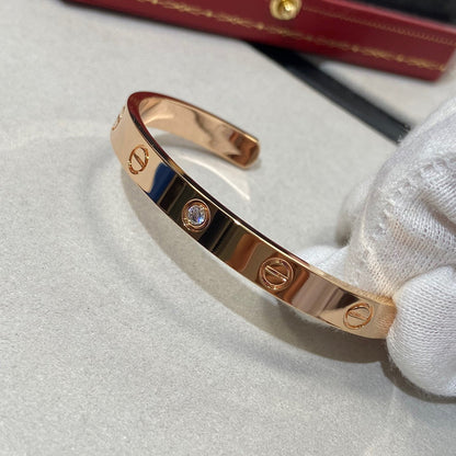 [Vellora Opalyn]LOVE BRACELET 6.1MM 1 DIAMOND OPEN CUFF