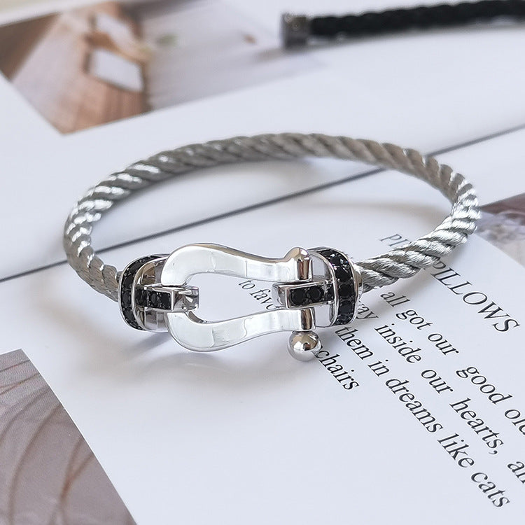 [Vellora Opalyn]FORCE LARGE HORSESHOE BLACK DIAMOND BRACELET SILVER