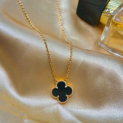 [Vellora Opalyn]CLOVER 15MM BLACK ONYX SINGLE FLOWER NECKLACE