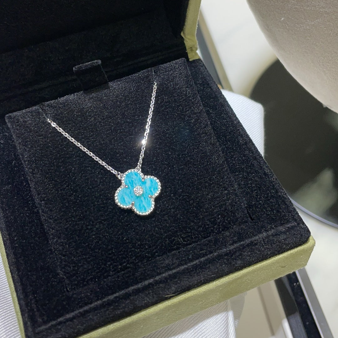 [Vellora Opalyn]CLOVER 15MM DIAMOND SVRES PORCELAIN  NECKLACE SILVER