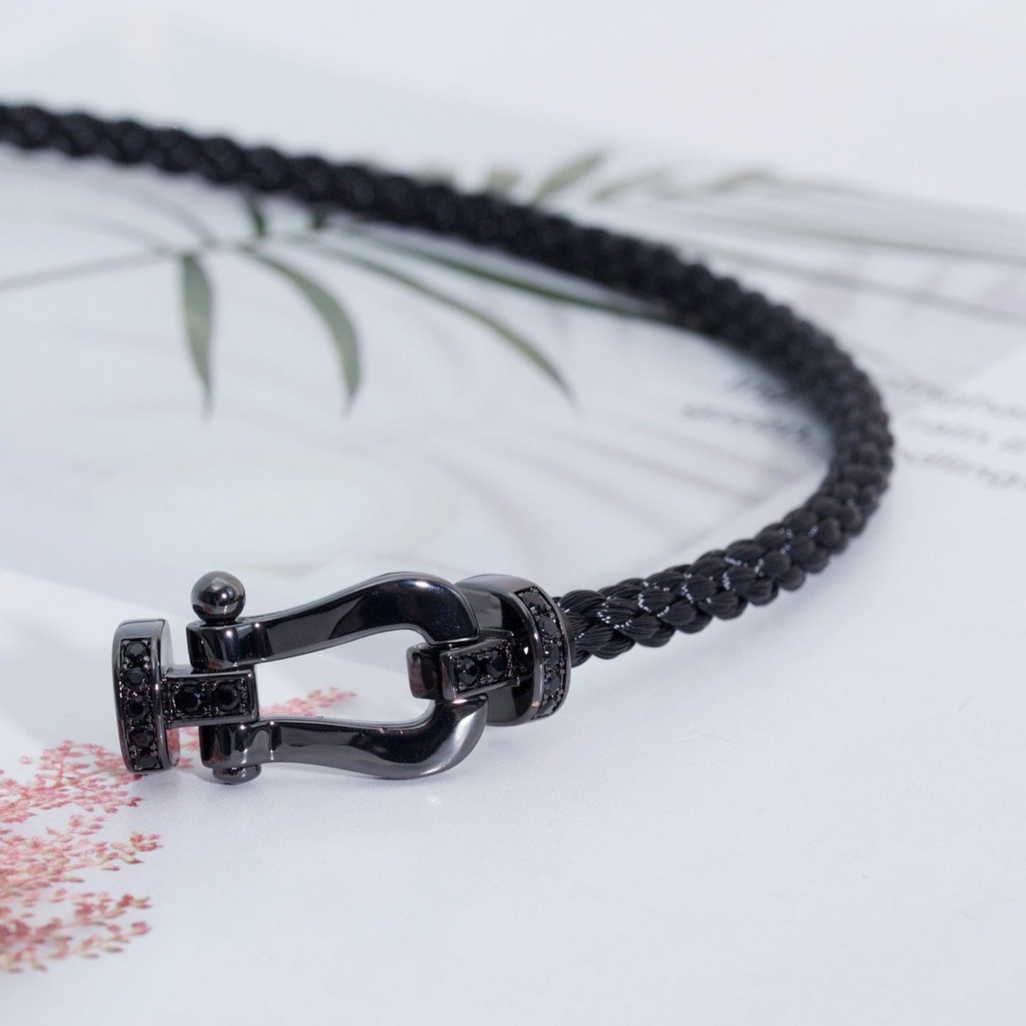 [Vellora Opalyn] FORCE LARGE SERIES HORSESHOE BLACK SAMURAI BRACELET