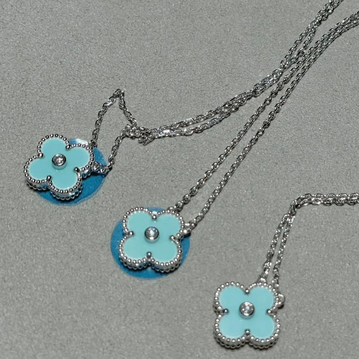 [Vellora Opalyn]CLOVER 1 DIAMOND LIGHT BLUE SILVER NECKLACE