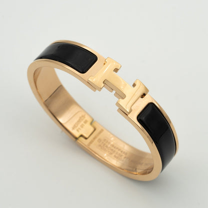 [Vellora Opalyn]H BLACK BRACELET