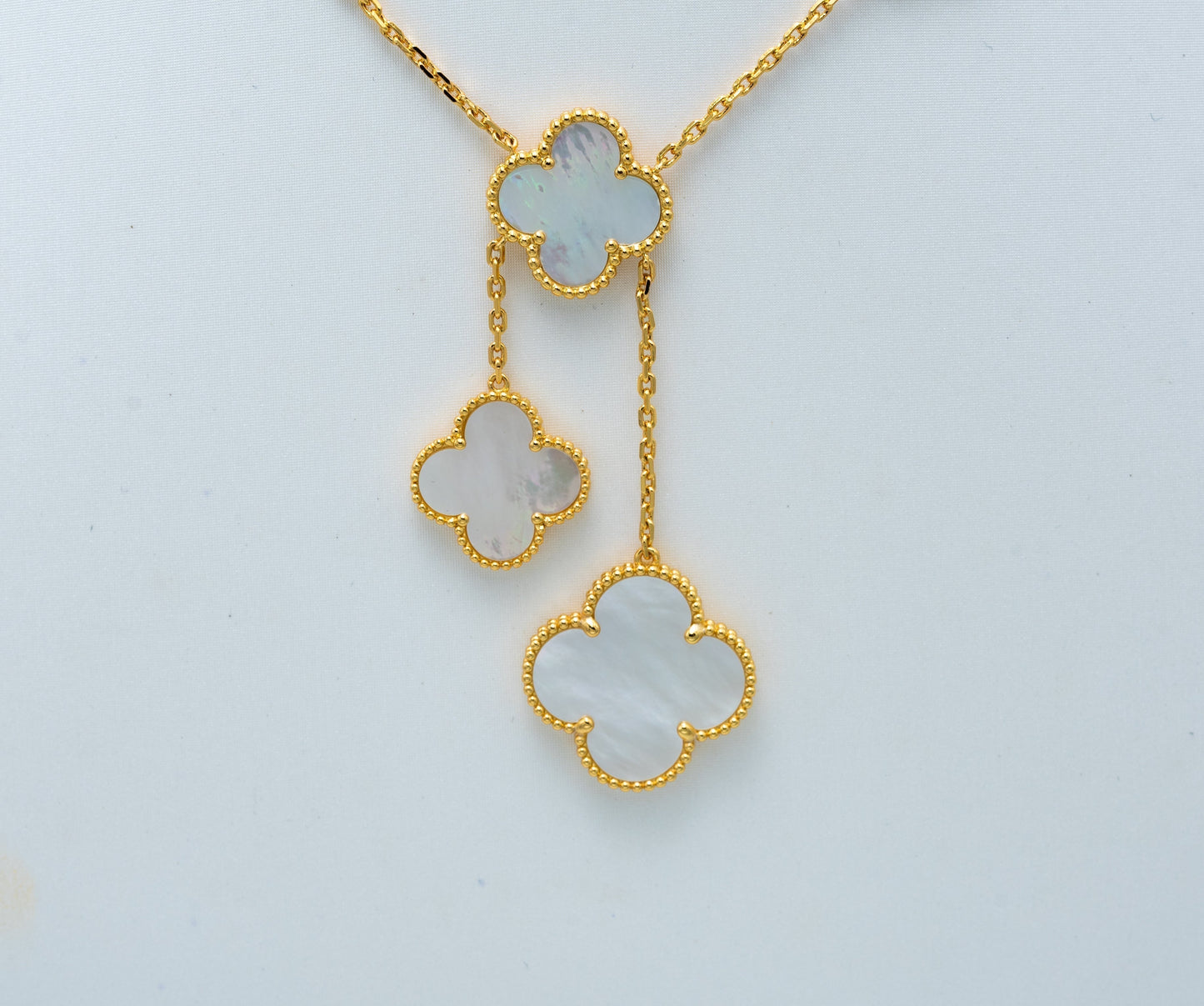 [Vellora Opalyn]CLOVER MOTHER OF PEARL NECKLACE 6 MOTIF