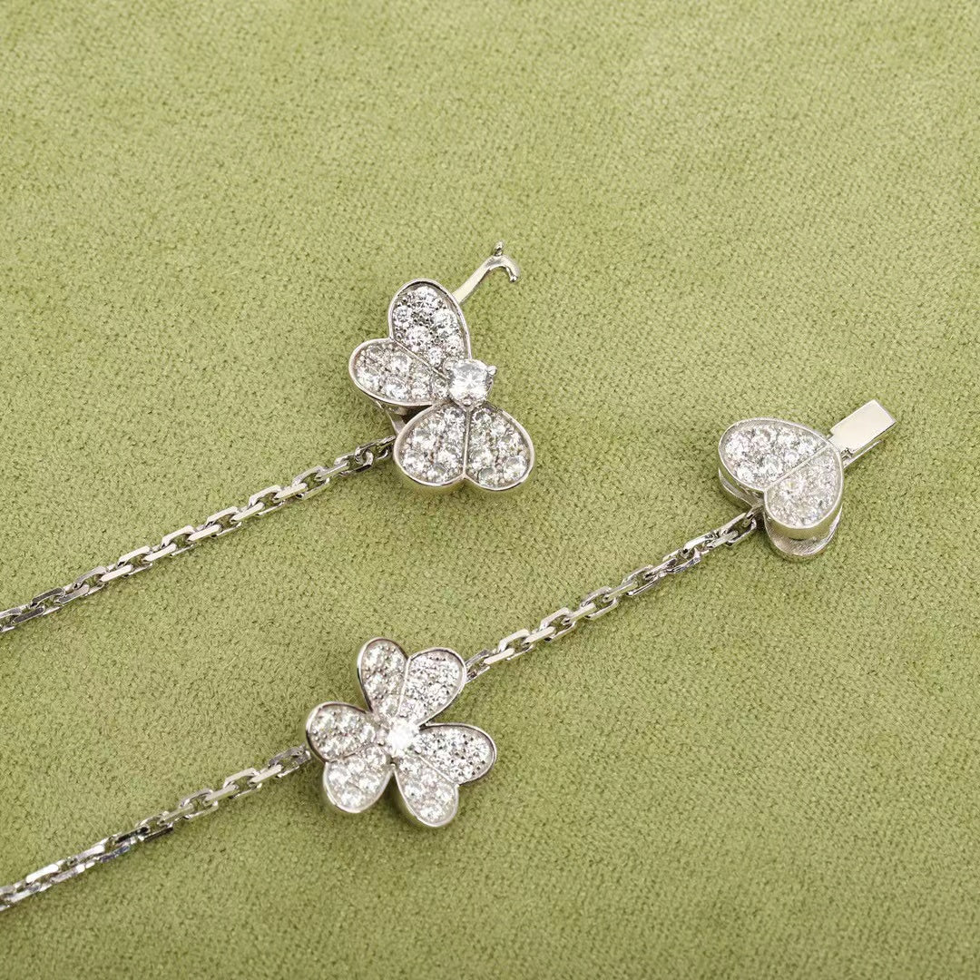 [Vellora Opalyn]FRIVOLE SILVER 9 FLOWERS NECKLACE