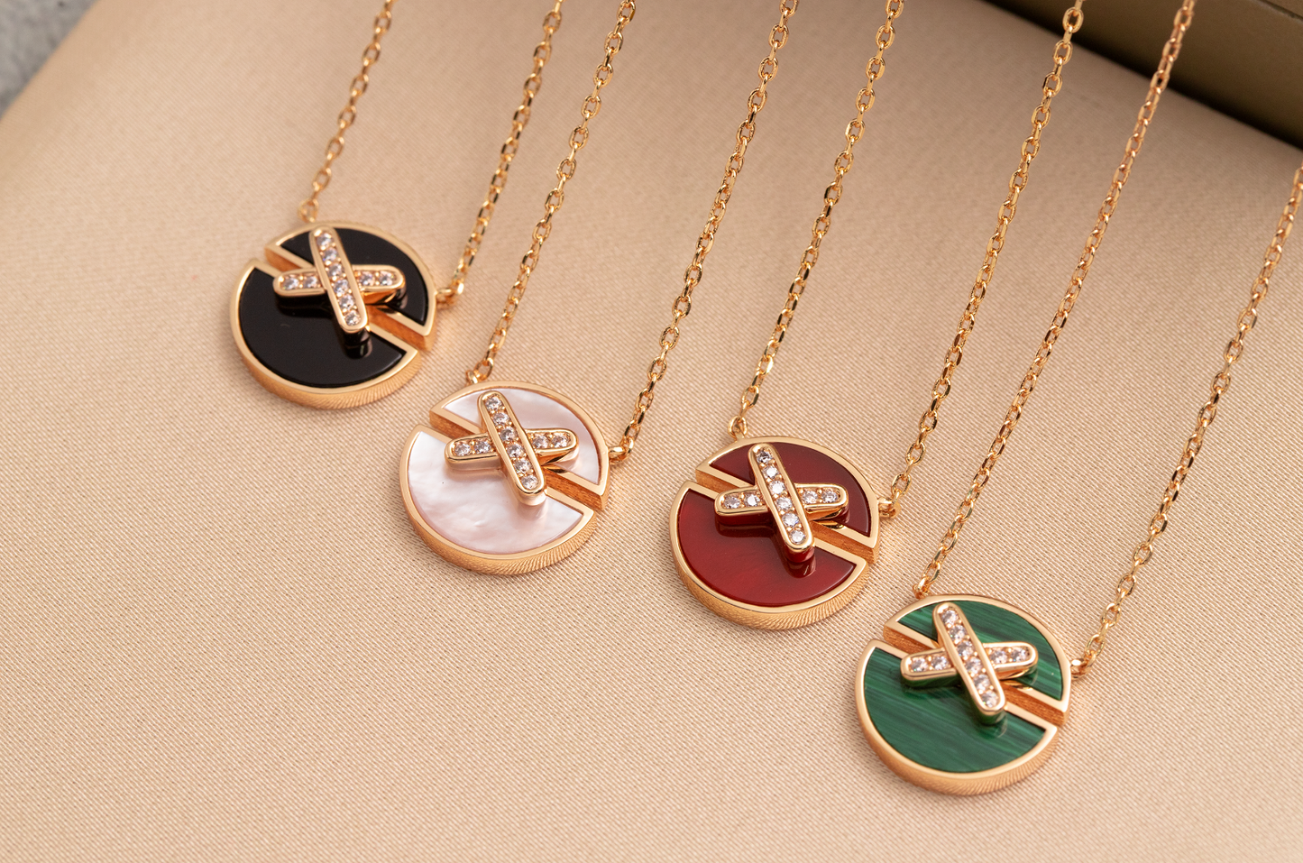 [Vellora Opalyn]JEUX DE PINK GOLD DIAMOND NECKLACE