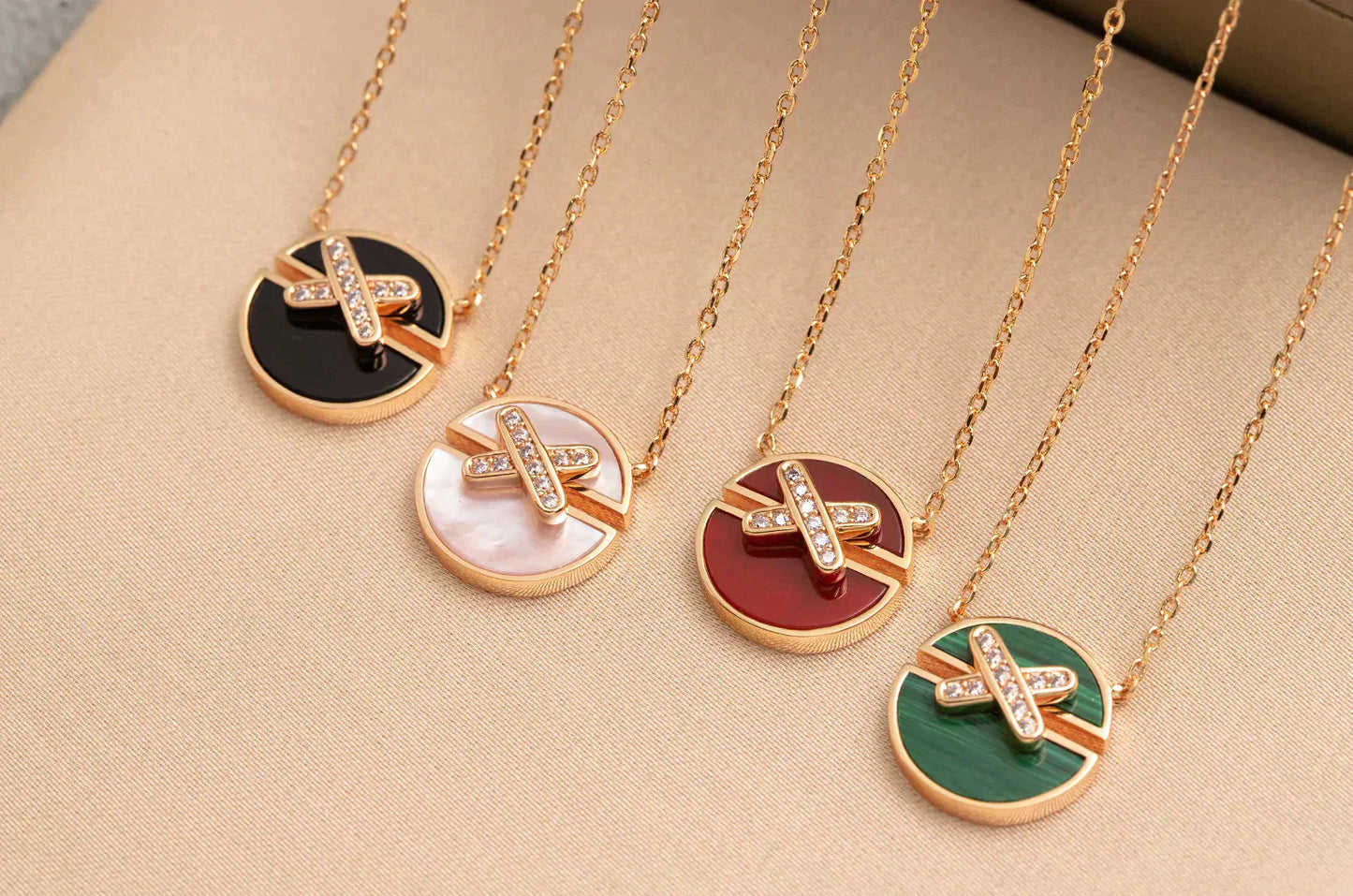 [Vellora Opalyn]JEUX DE ROSE GOLD DIAMOND NECKLACE