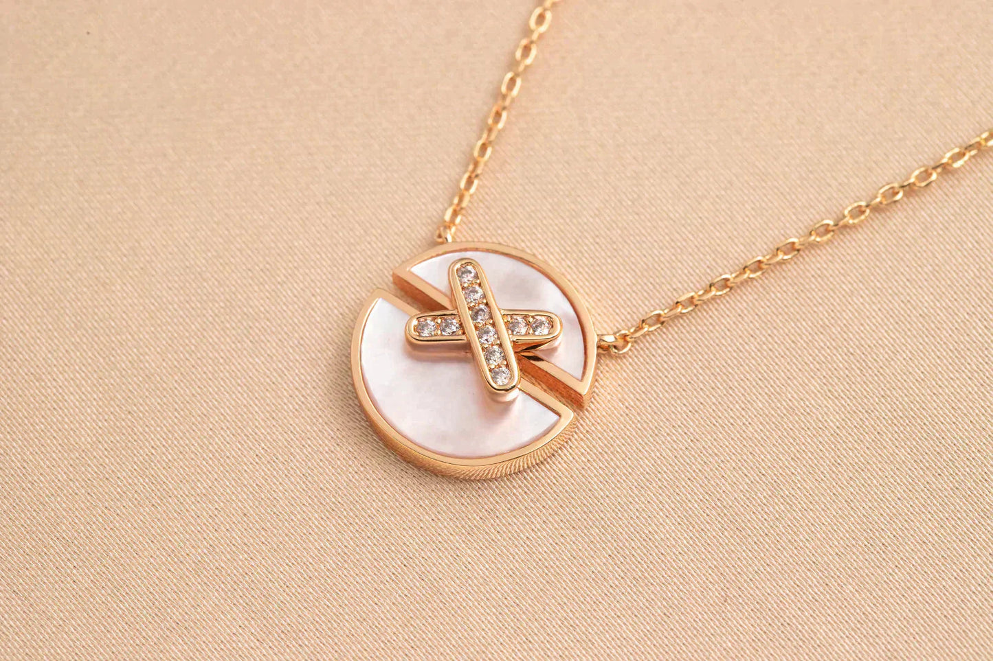 [Vellora Opalyn]JEUX DE ROSE GOLD DIAMOND NECKLACE