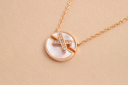 [Vellora Opalyn]JEUX DE PINK GOLD DIAMOND NECKLACE