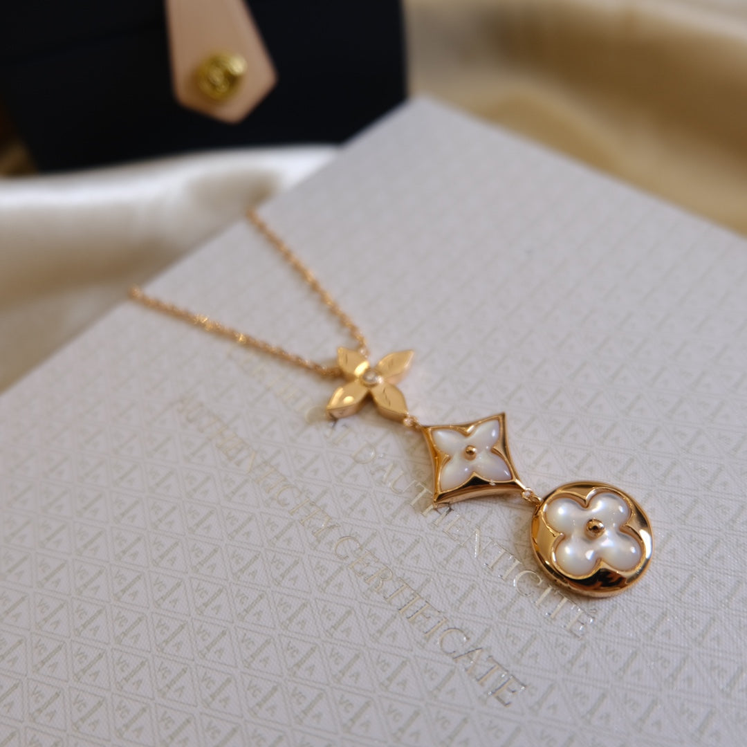 [Vellora Opalyn]COLOR BLOSSOM LARIAT NECKLACE PINK GOLD WHITE MOTHER PEARL AND DIAMOND