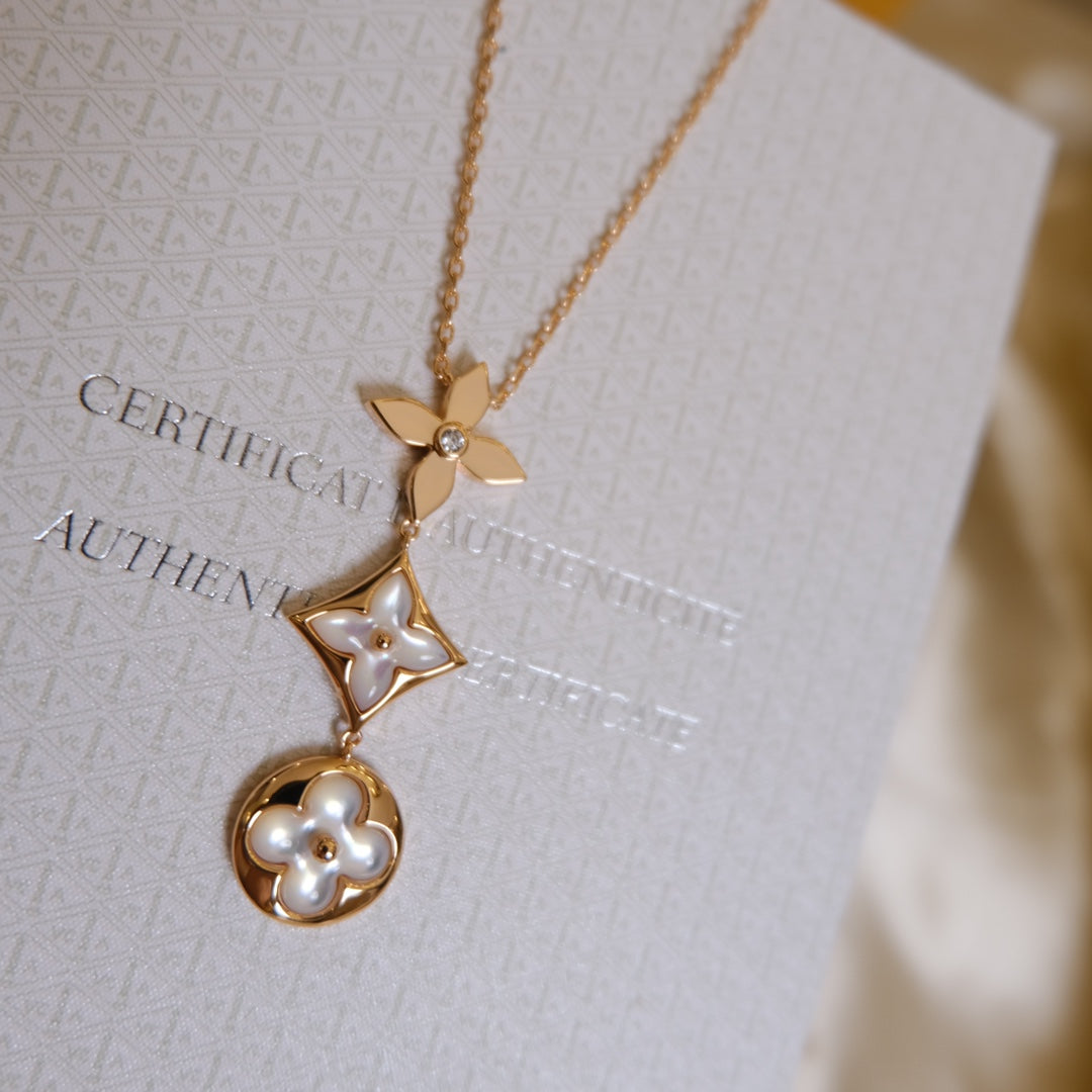 [Vellora Opalyn]COLOR BLOSSOM LARIAT NECKLACE PINK GOLD WHITE MOTHER PEARL AND DIAMOND