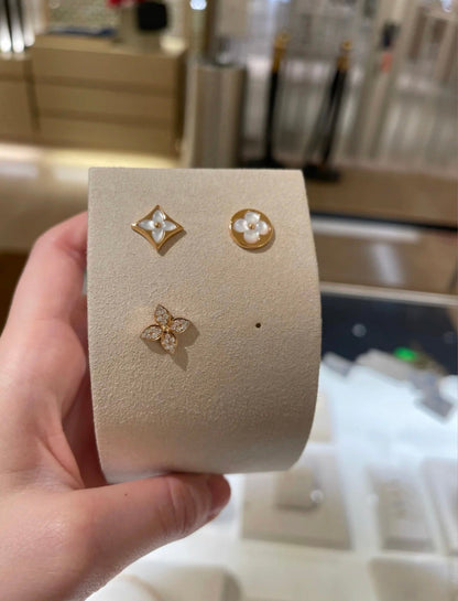 [Vellora Opalyn]STAR BLOSSOM STUD EARRINGS PINK GOLD DIAMONDS