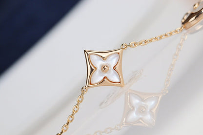 [Vellora Opalyn]LEAF CLOVER BRACELET