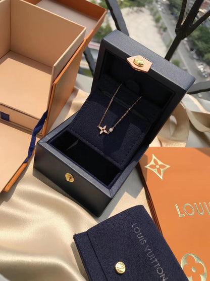 [Vellora Opalyn]BLOSSOM PENDANT PINK GOLD AND DIAMOND