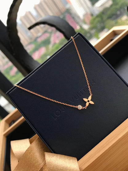 [Vellora Opalyn]BLOSSOM PENDANT PINK GOLD AND DIAMOND