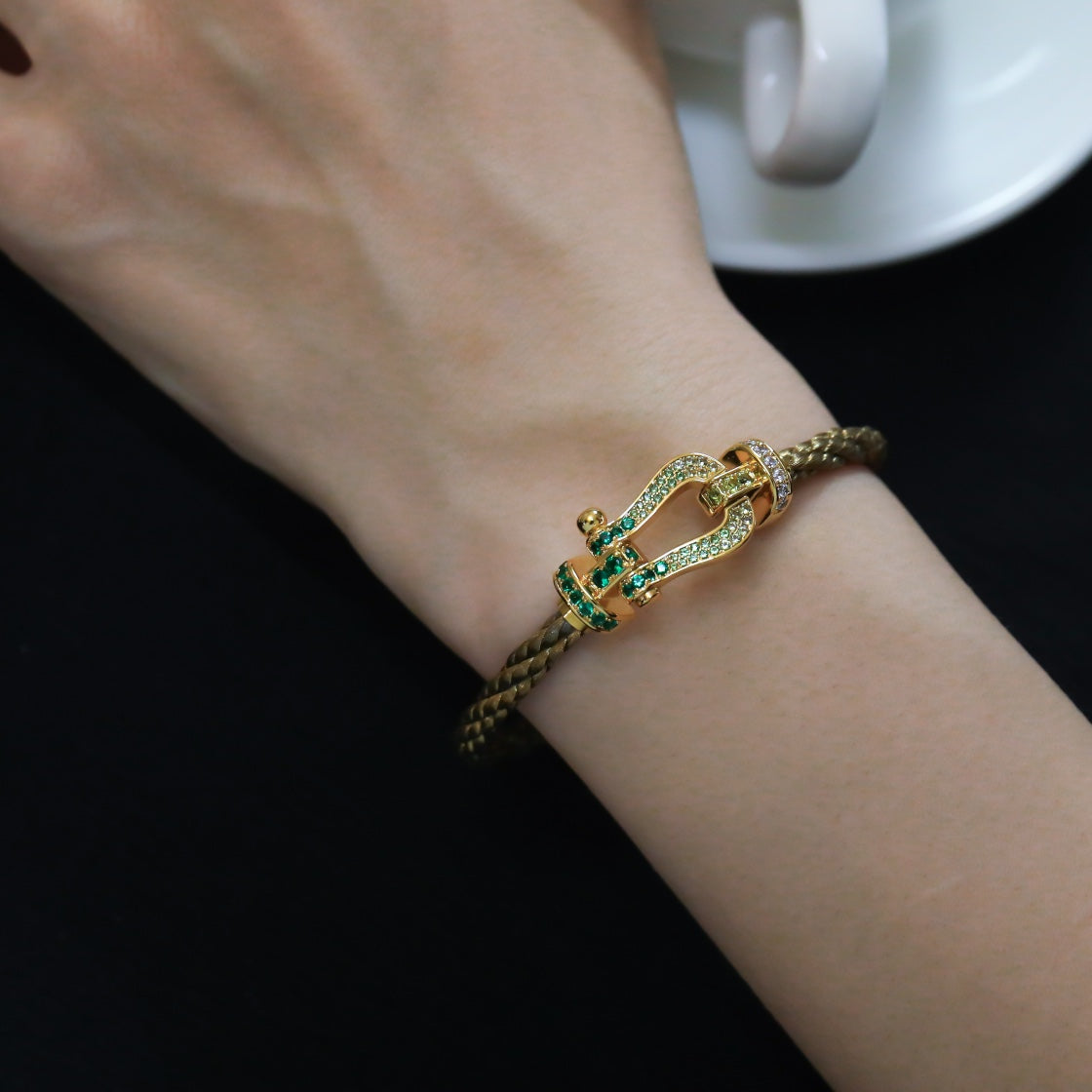 [Vellora Opalyn]FORCE 10 GOLD GREEN DIAMOND PAVED