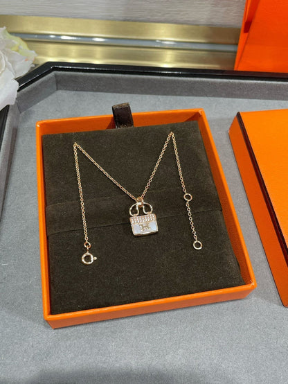 [Vellora Opalyn]H CIRCE MOISSANITE PENDANT NECKLACE GOLD