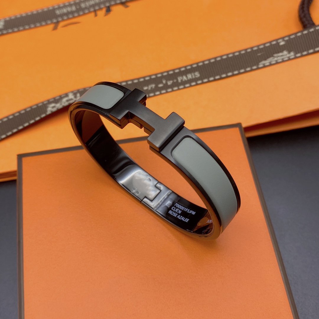 [Vellora Opalyn]CLIC HM SO BLACK GREY BRACELET
