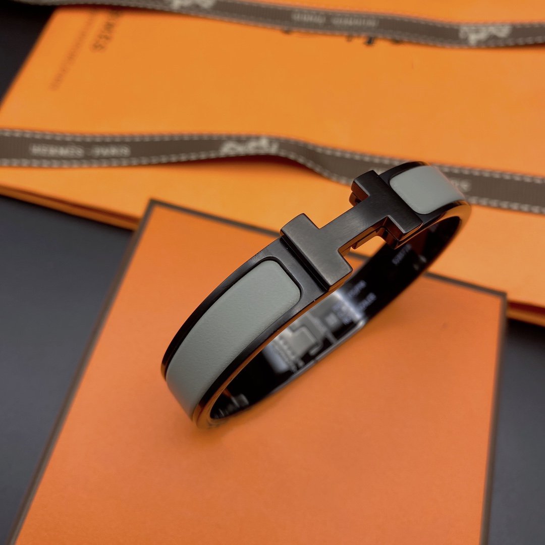 [Vellora Opalyn]CLIC HM SO BLACK GREY BRACELET