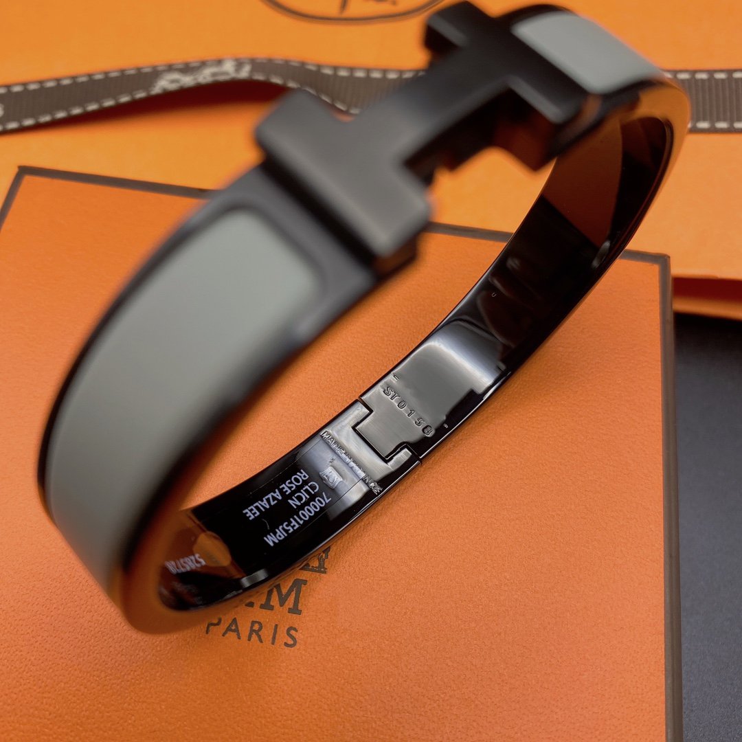 [Vellora Opalyn]CLIC HM SO BLACK GREY BRACELET