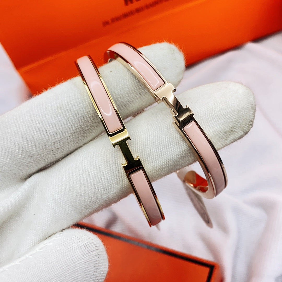 [Vellora Opalyn]CLASSIC HM CLIC  PINK 8MM ENAMEL BRACELET