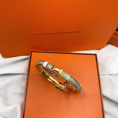 [Vellora Opalyn]CLASSIC HM CLIC GREEN 8MM ENAMEL BRACELET