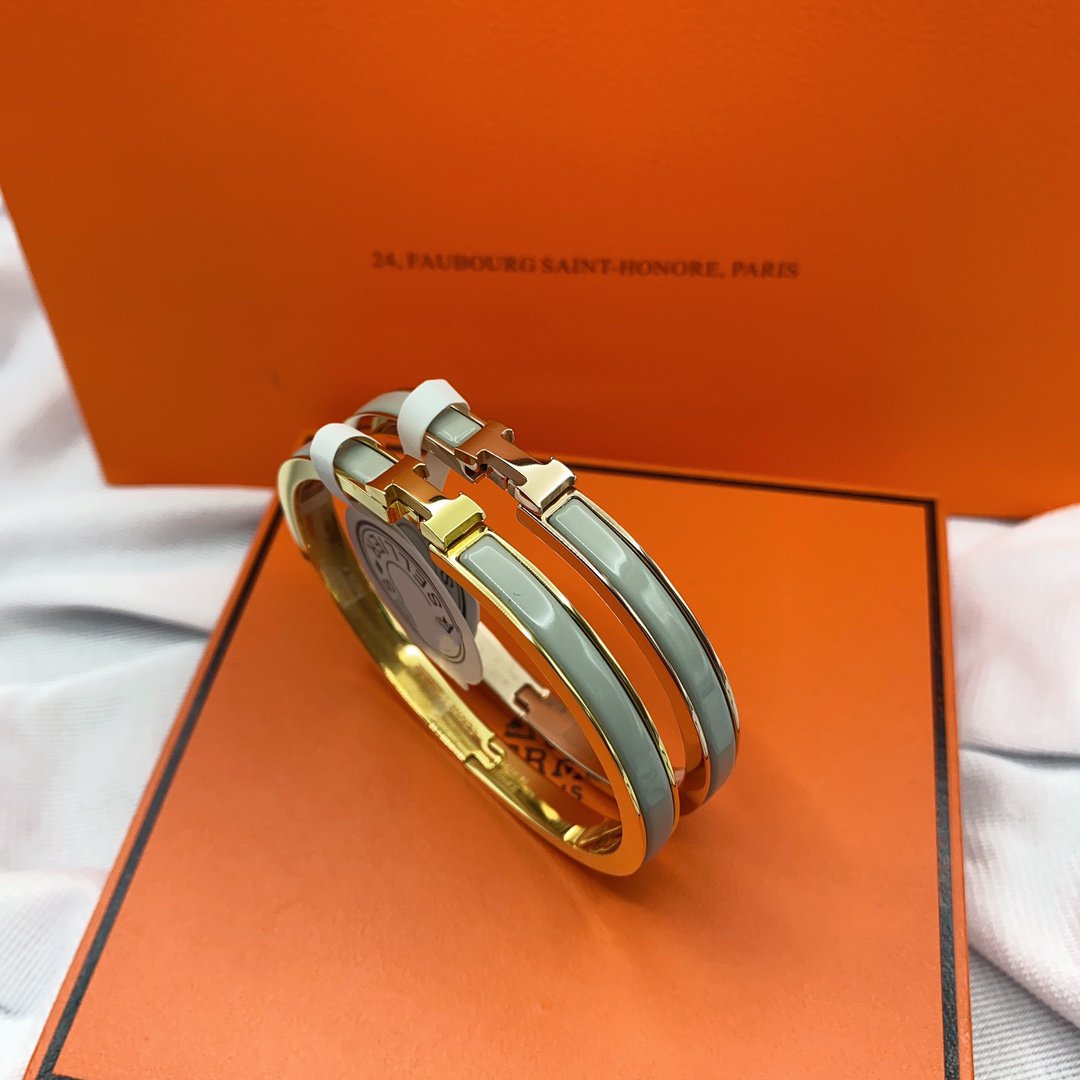 [Vellora Opalyn]CLASSIC HM CLIC GREEN 8MM ENAMEL BRACELET