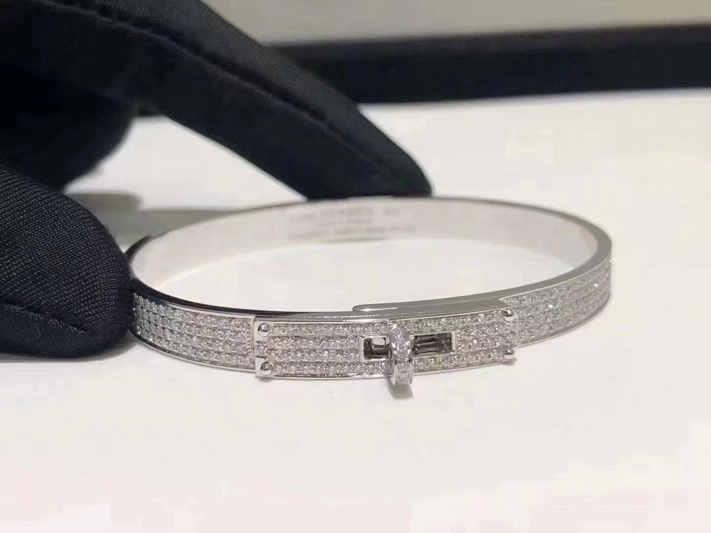 [Vellora Opalyn]HM KELLY BRACELET IN SILVER AND FULL PAVE DIAMOND