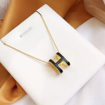 [Vellora Opalyn]HM CLIC BLACK ENAMEL GOLD NECKLACE