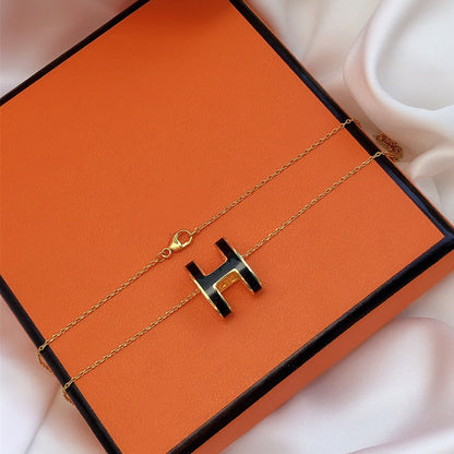 [Vellora Opalyn]HM CLIC BLACK ENAMEL GOLD NECKLACE