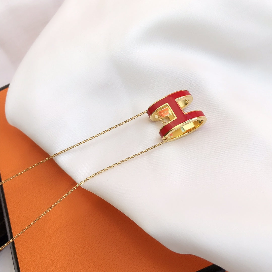 [Vellora Opalyn]HM CLIC RED ENAMEL GOLD NECKLACE
