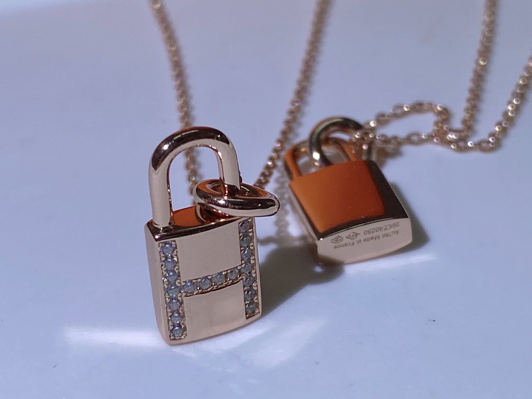 [Vellora Opalyn]HM ADVANCED NICHE LOCK HEAD NECKLACE DIAMONDS