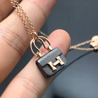 [Vellora Opalyn]WOMEN'S HM AMULETTES CONSTANCE PENDANT NECKLACE