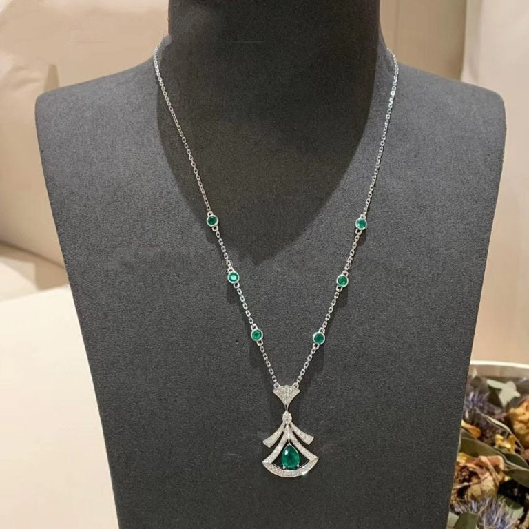 [Vellora Opalyn]DREAM NECKLACE MALACHITE DIAMOND SILVER