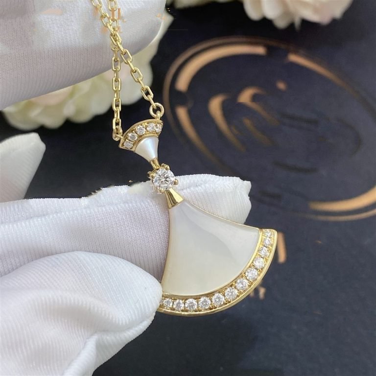 [Vellora Opalyn]DREAM NECKLACE MOP GOLD DIAMOND