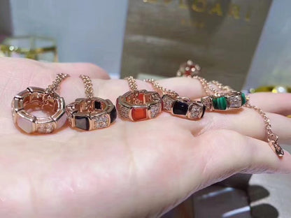 [Vellora Opalyn]SERPENTI PEDANT DIAMOND NECKLACE