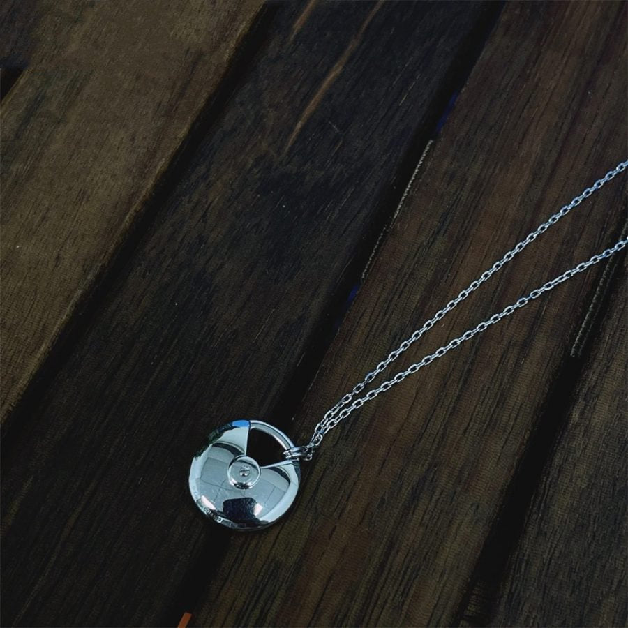 [Vellora Opalyn]AMULETTE SILVER FULL DIAMOND NECKLACE