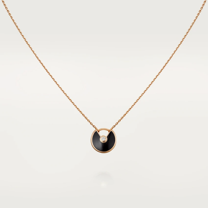 [Vellora Opalyn]AMULETTE ROSE GOLD ONYX NECKLACE