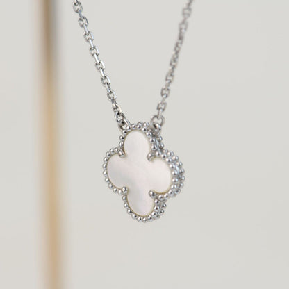 [Vellora Opalyn]CLOVER  15MM WHITE MOTHER-OF-PEARL SILVER