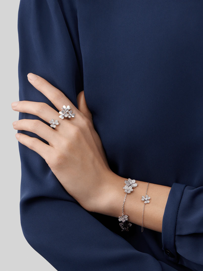 [Vellora Opalyn]FRIVOLE SILVER FLOWER DIAMOND BRACELET