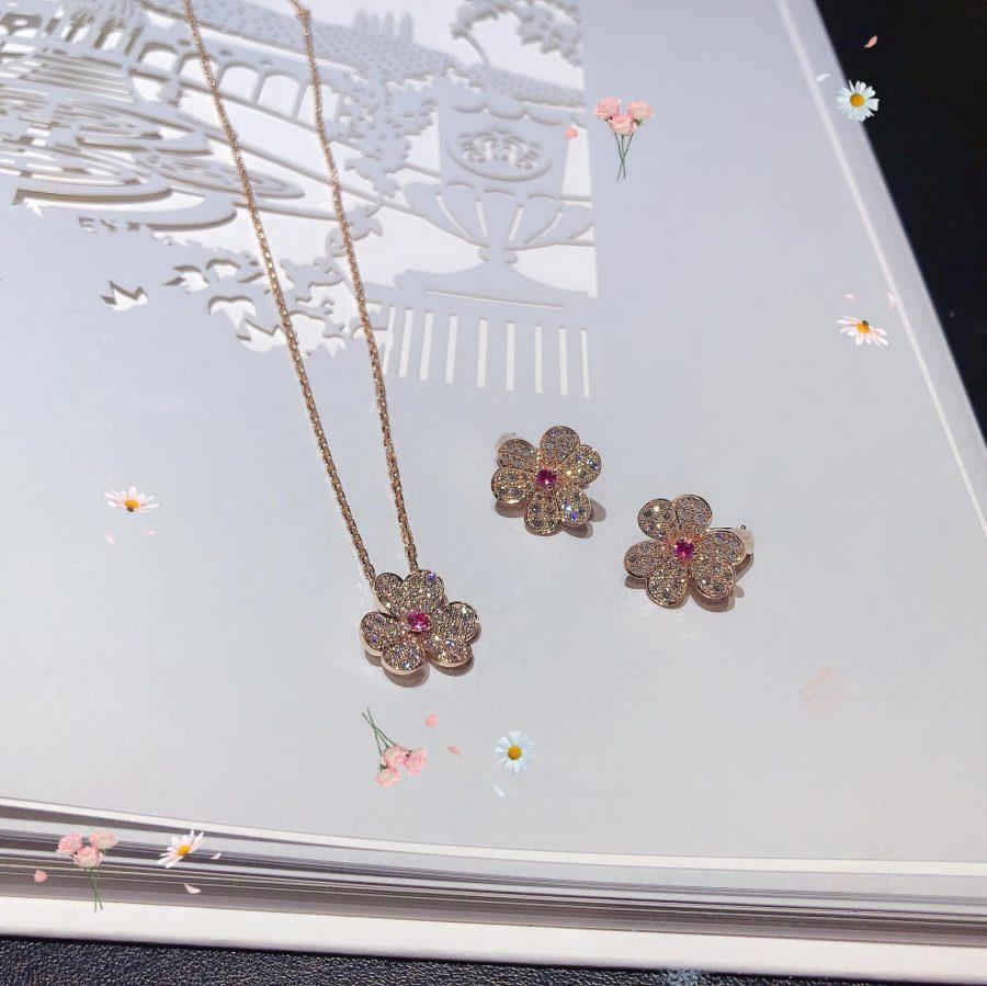 [Vellora Opalyn]FRIVOLE PINK GOLD FLOWER DIAMOND EARRINGS