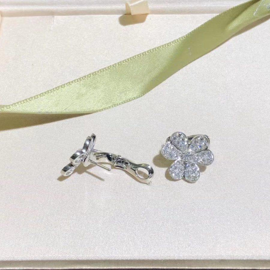 [Vellora Opalyn]FRIVOLE SILVER FLOWER DIAMOND EARRINGS