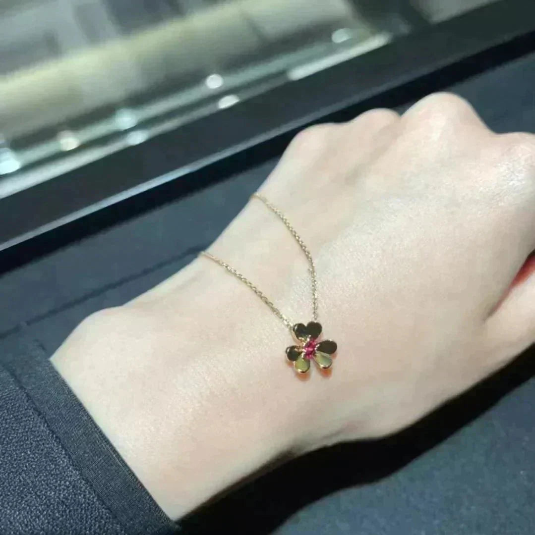 [Vellora Opalyn]FRIVOLE GOLD FLOWER NECKLACE